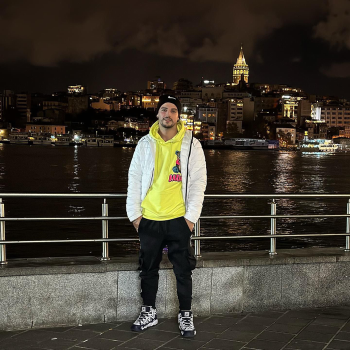 Dany boy de la Insula Iubirii, replică acidă pentru fosta iubită, Mădălina. (sursă - facebook.com)