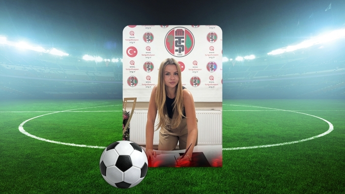 Cine este Zeynep Mestan, prima femeie care antrenează o echipă de fotbal în Turcia. Are doar 22 de ani