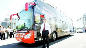 Vrei sa faci turul Bucurestiului cu noile autobuze supraetajate? Vei avea parte de o surpriza de proportii! Vezi aici de ce!