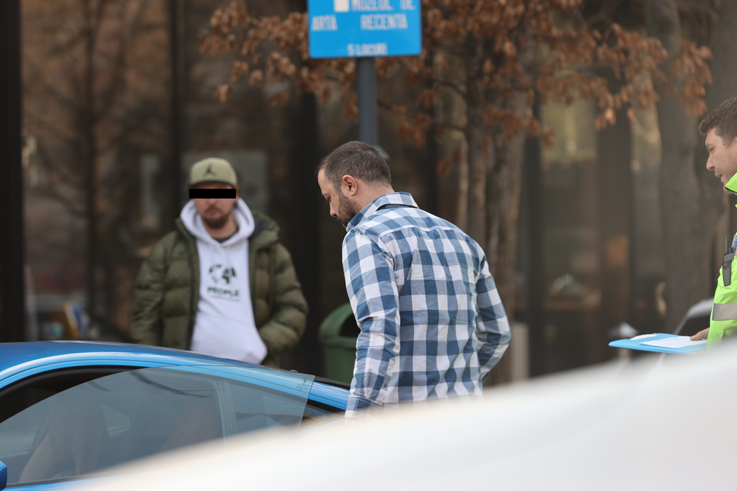 Dan CIocea, obligat să-și mute bolidul (Foto: CANCAN.RO)