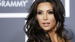 Kim Kardashian este speriată de efectele sarcinii asupra corpului său! Deja a crescut patru mărimi la sutien!
