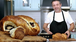 Rețeta de cozonac a lui Sorin Bontea | Ingredientul-secret folosit de faimosul chef de la Antena 1