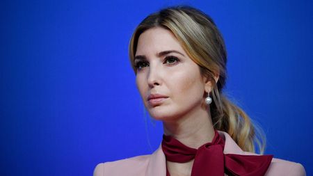 Ivanka Trump, urmărită de un bărbat cu un plic în mână! Agentul Secret Service care o păzea a intervenit în mod violent