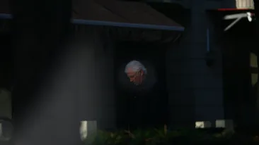 Szobi Cseh nu a renuntat la tabieturi dupa ce a fost diagnosticat cu cancer! Iese zilnic cu cainele in ciuda durerilor cumplite!