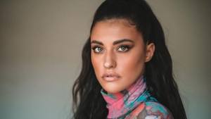 Imagini incredibile cu Antonia. Artista s-a fotografiat cu fața plină de coșuri. FOTO