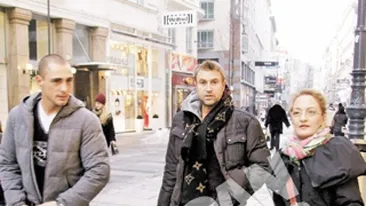 Bote l-a scos pe Draghia la cumparaturi in timpul filmarilor pentru Burlacul, la Viena. Ii alege si femeile, si hainele