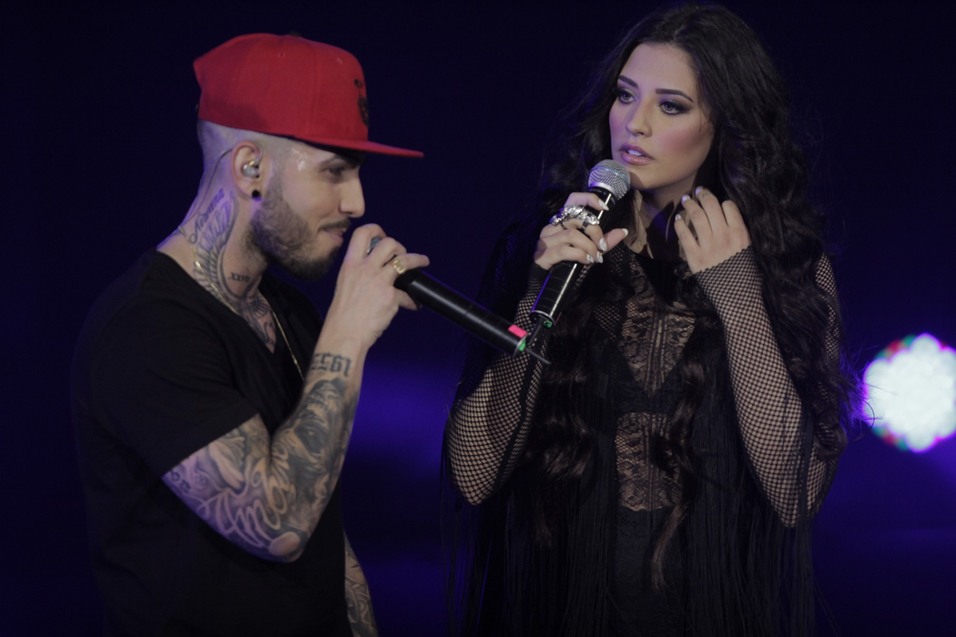 Alex Velea, alături de Antonia, pe scenă (Foto: CANCAN.RO)