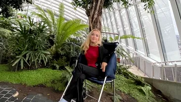 Povestea emoționantă a tinerei cu dizabilități: ”Am scris această carte cu gura și cu nasul!” Detalii incredibile