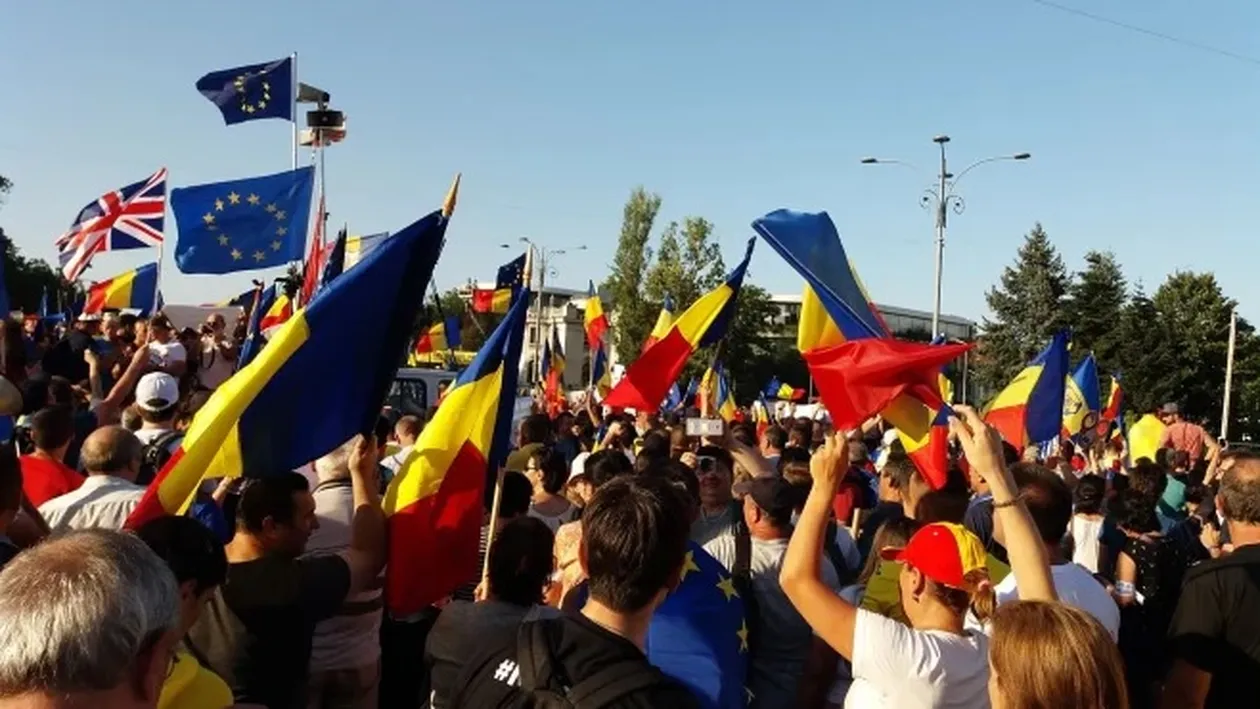 Șase protestatari din Piața Victoriei au avut nevoie de îngrijiri medicale