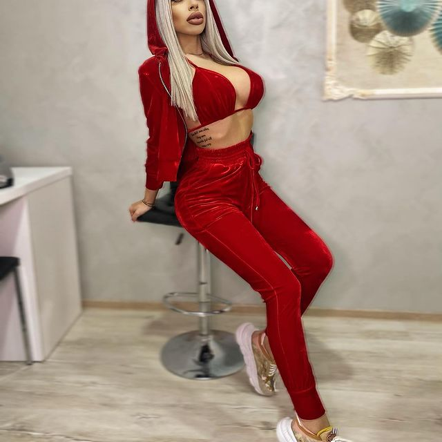 Reby este copia fidelă a Loredanei Chivu