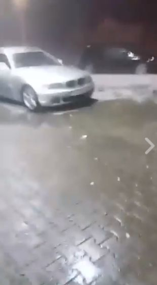 Furtună cu gheaţă cât mingea de tenis, în Buzău! Imagini şocante