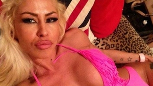 Semne bune anul are! Sora Evei Kent s-a indragostit lulea! Vezi cum arata iubitul sexoasei blonde!