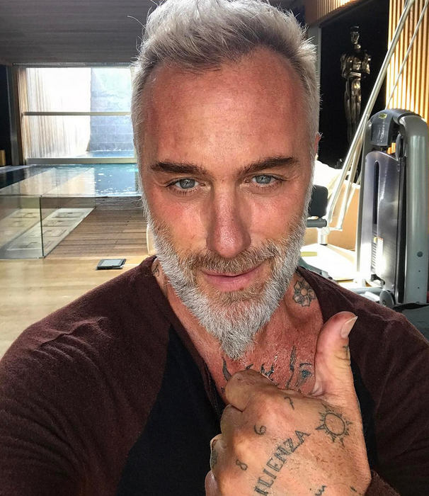 Gianluca Vacchi are propria lui sală de sport