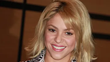 VIDEO Vezi cum isi face de cap Shakira in mijlocul strazii!