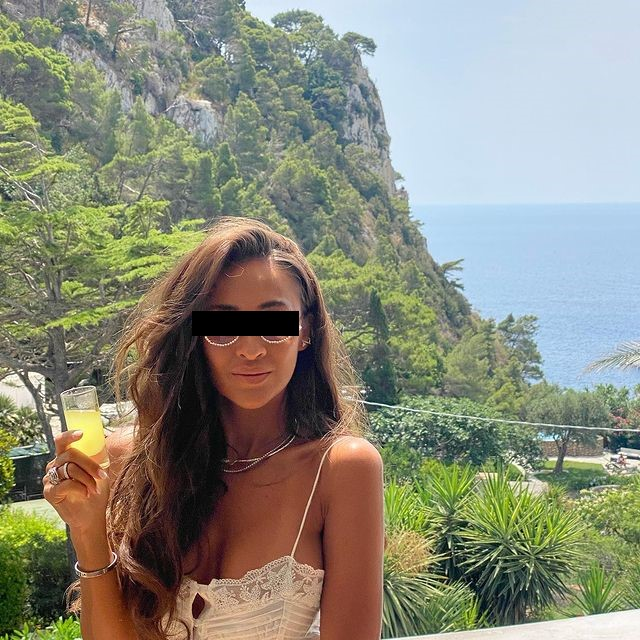 Sexy "Tunarista" a încheiat "conturile" cu "Prințul imobiliarelor" (Foto: Instagram)