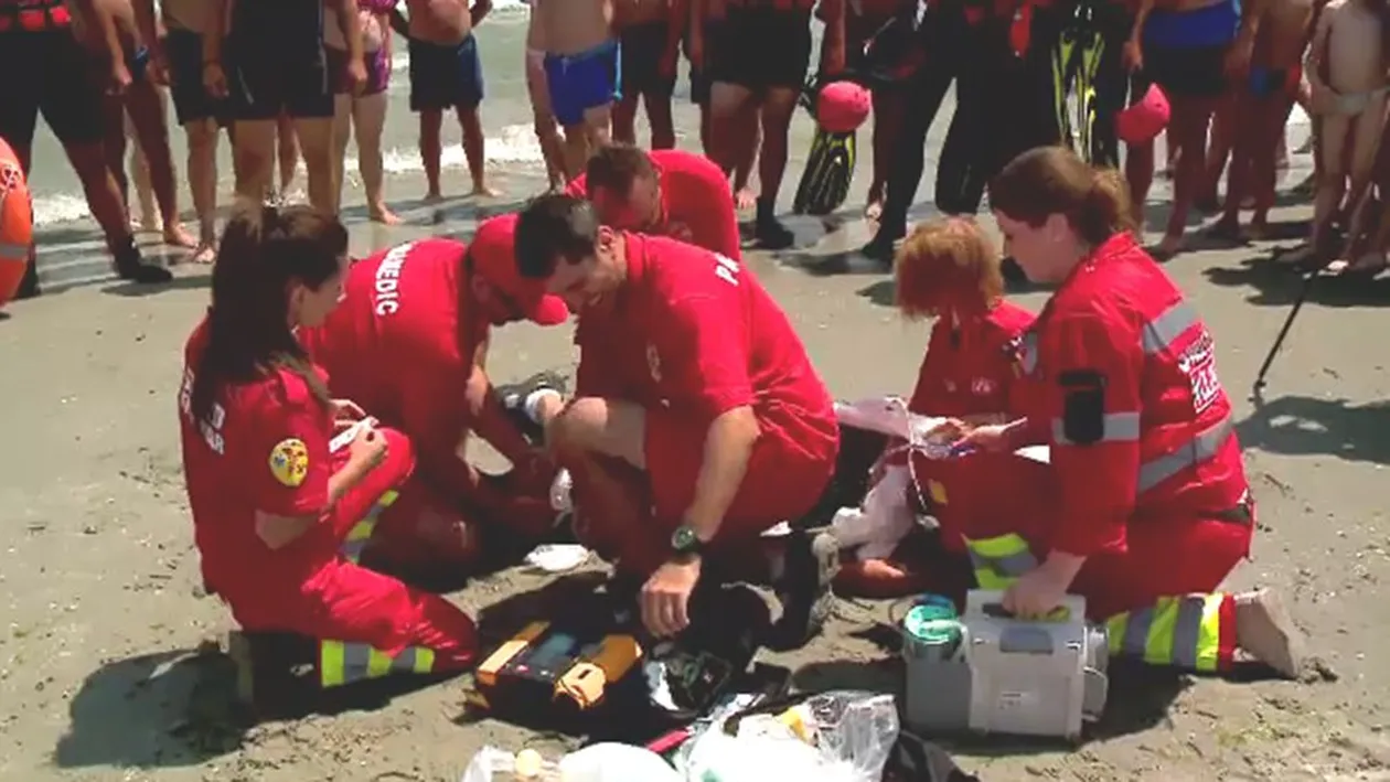 Pe cine au găsit salvamarii în Marea Neagră, pe o plajă din Mangalia. Nu le-au venit să creadă când i-au scos trupul din apă