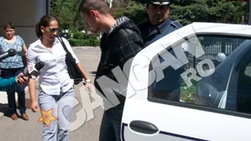 I-a pedepsit fiindca l-au suparat! Un tanar de 19 ani a incendiat apartamentul parintilor!