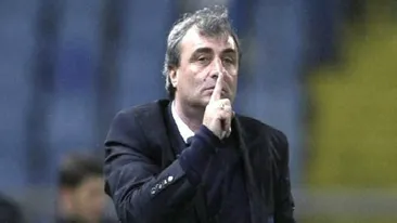 VIDEO “Stoichita- Lippi” este “Stoichita –Agassi”! Imagini fabuloase cu fostul antrenor al Stelei pe terenul de zgura!