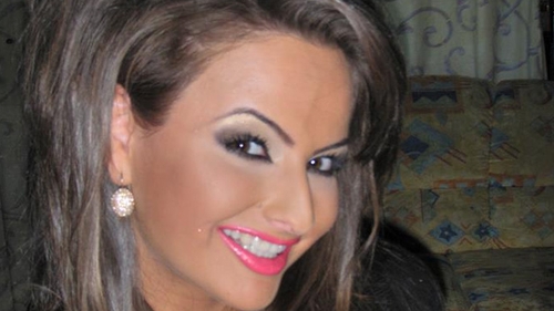 O mai tineti minte pe "Isterica de la miezul noptii"? Adela Lupse a slăbit spectaculos si si-a schimbat orientarea sexuală