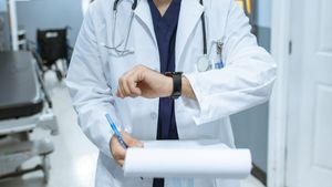 Ciudatul caz de la Constanța. Cu măseaua infectată, un tânăr a ajuns să fie de 2 luni în comă