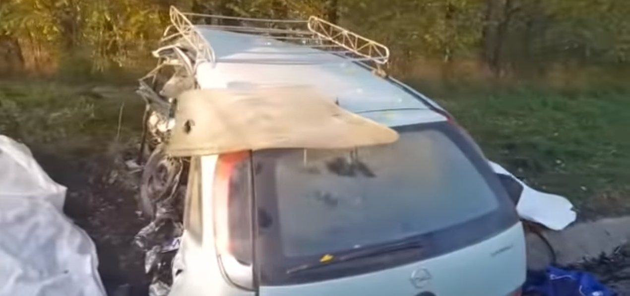 Accident înfiorător într-o zonă blestemată din Iași. 2 morți și 2 răniți, în urma impactului. E șocant la cât s-au blocat acele de la kilometraj
