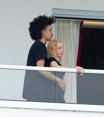 Madonna și Ahlamalik Williams
