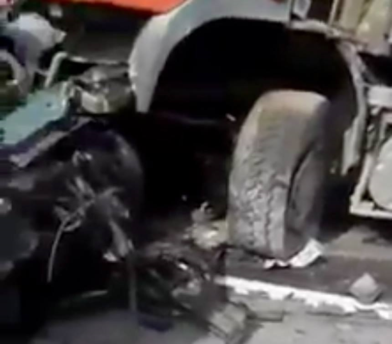 Accidentul violent din Ungaria, filmat live chiar de șoferul microbuzului din România: „Intrăm în tir!”