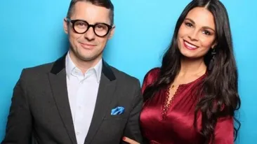 Anca Serea și Adi Sînă și-au creștinat astăzi fetița. Imagini din biserică