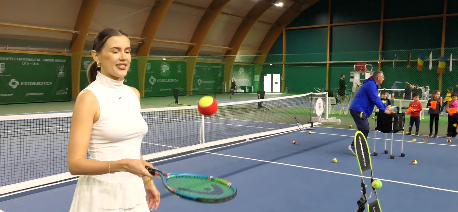 Emily Burghelea vrea să își dea fetița de tenis.