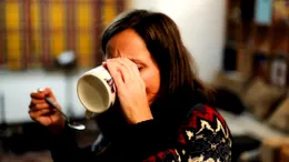 Te doare capul des? Acesta este cel mai bun ceai pentru a scăpa de migrenă. Planta costă 15 lei în piețe!