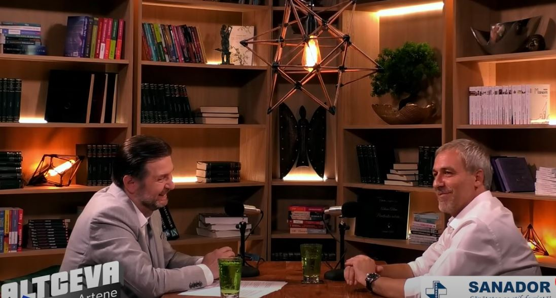 Era convins că nu-l va îmbogăți, dar… Mimi Brănescu, creatorul serialului fenomen „Las Fierbinți” dezvăluie de ce a ales actoria