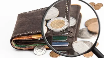 Curs valutar BNR luni, 19 aprilie 2021. Euro s-a mai scumpit, iar dolarul se află în scădere azi, la început de săptămână