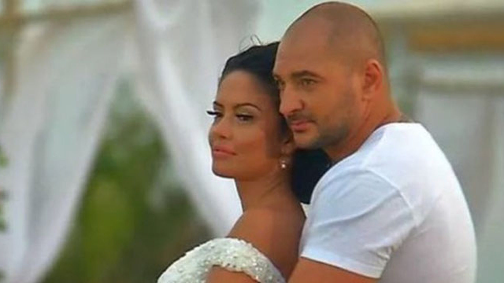Andreea Mantea le-a INCHIS gura carcotasilor! Vezi ce gest a facut bruneta pentru iubitul ei, Cristian Mitrea!