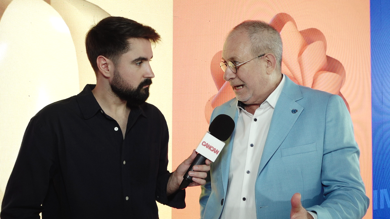 Busu: "Sunt actor de teatru, în primul rând, apoi sunt prezentator de televiziune, în această ordine sunt lucrurile!" (Foto: captură video)