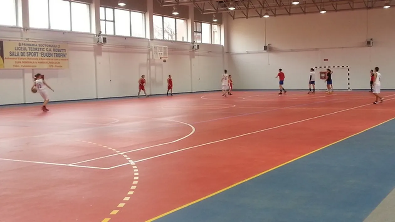 Vezi cum arata cea mai mare sala de sport din Capitala! Apartine Liceului C.A. Rosetti!
