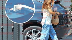 Bat clopote de nuntă pentru vedeta din serialele PRO TV?! Imaginile care o dau de gol