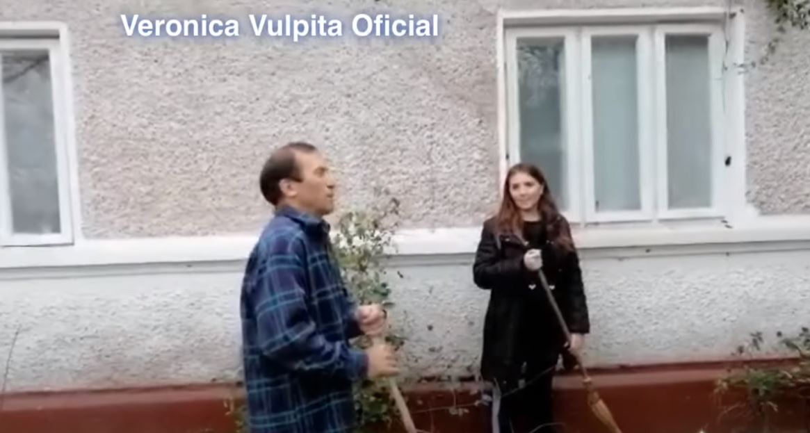 Vulpiţa de la Blăgeşti s-a întors! Imagini de necrezut, alături de Viorel. Cu ce se ocupă şi din ce fac bani acum? VIDEO