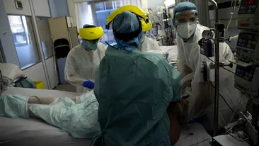 România, aproape de dezastru din cauza coronavirusului. Spitalele din țară sunt pline de pacienți infectați
