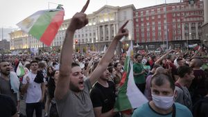 Proteste dure în Bulgaria! Manifestanții s-au bătut cu forțele de ordine. Premierul Boiko Borisov  a primit undă verde pentru a modifica Constituția