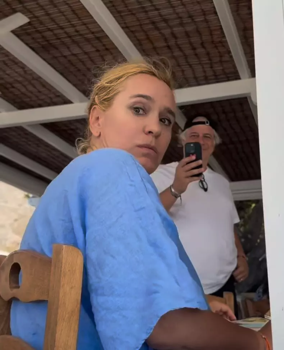 Andreea Esca, aniversare cu surpriză colosală! Ce au făcut Alexia și Aris Eram pentru mama lor, știrista a înlemnit