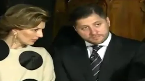Nunta in familia prezidentiala. Ioana Basescu a primit inelul de logodna de la iubitul avocat, chiar in noaptea de Craciun!