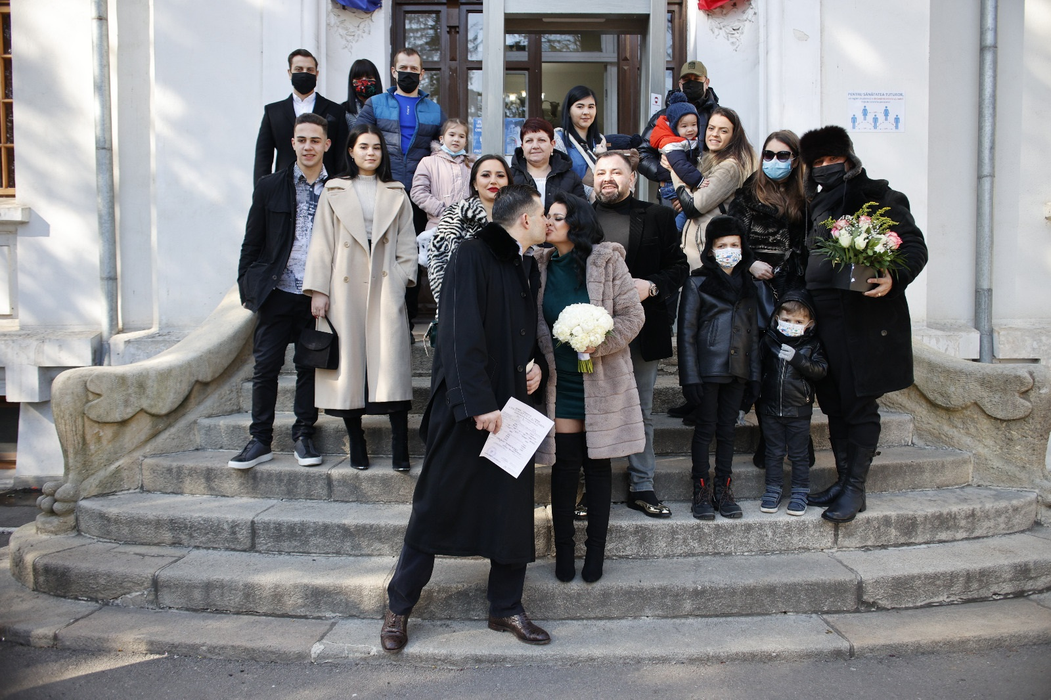 Mircea Ursu și Gina, alături de invitații lor
