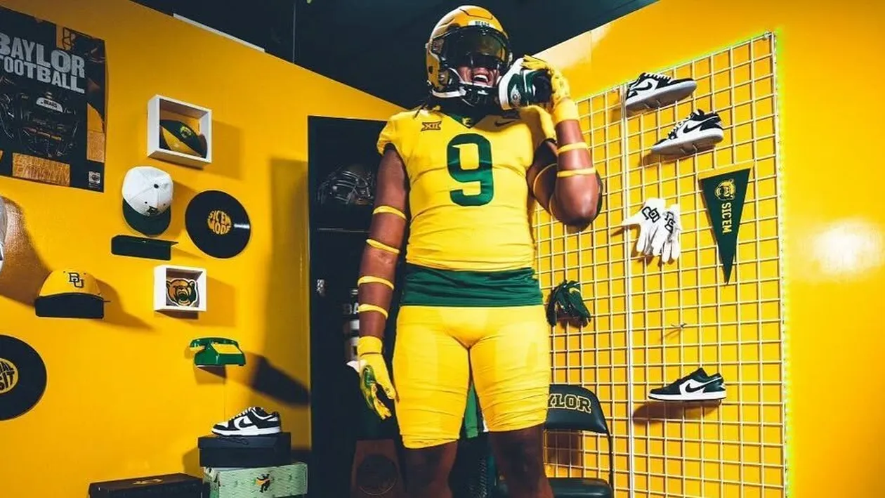 Un promițător jucător de fotbal a murit la numai 18 ani. Ce spun autoritățile