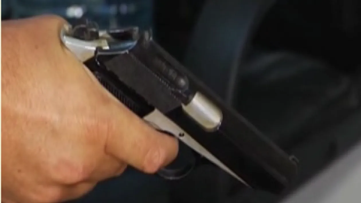 Scene de groaza intr-un microbuz din Prahova! “A incarcat pistolul si…”