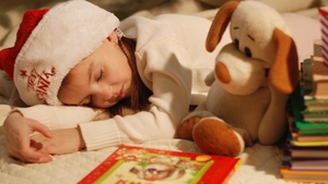 Scrisoarea emoționantă a unei fetițe de 7 ani pentru Moș Crăciun. Amalia nu-și dorește jucării scumpe, ci napolitane și un suc. Ce a putut să ceară pentru mama ei
