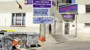 O toaleta din Iasi are ca anexe doua unitati de invatamant! Cate facultati incap intr-un WC public