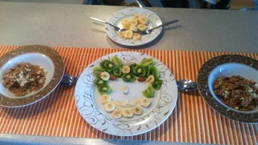 Delia Matache isi rasfata iubitul! Vezi ce surpriza i-a pregatit pentru micul dejun!