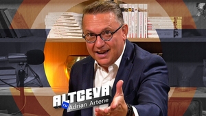 De unde i se trage lui Marius Vizante porecla care l-a consacrat: ”Bișnițarul care vindea țigări și blugi...”