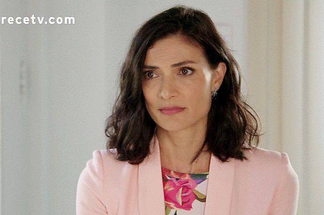 Imagini incendiare cu „Betty cea urâtă”! La 44 de ani, Ana Maria Orozco arată formidabil