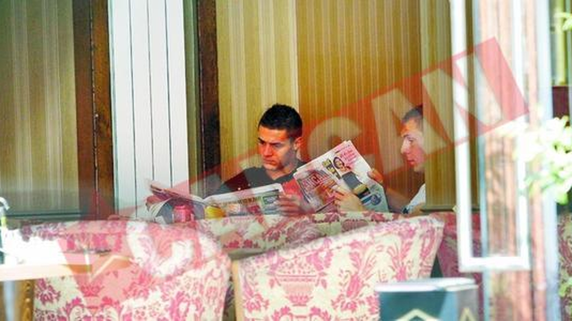 Baieti, ce mai scrie prin Cancan?